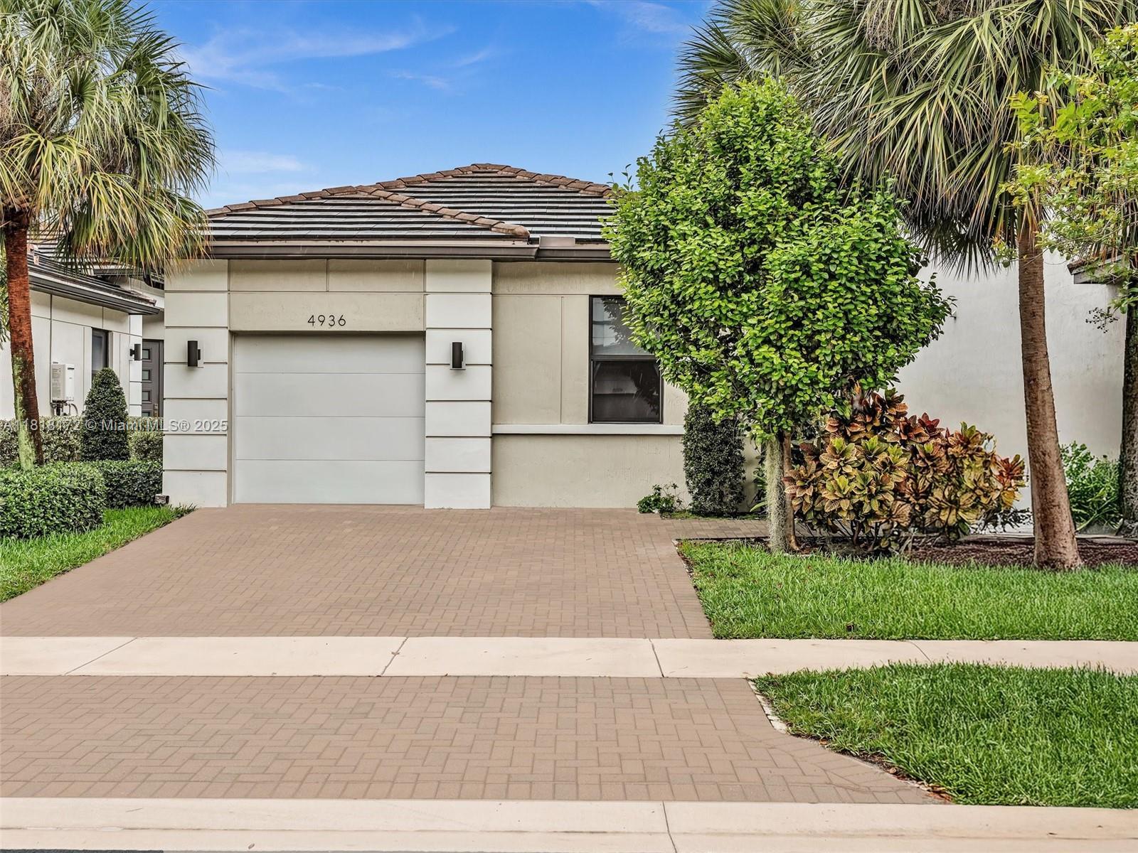 4936 Whispering Way, Dania Beach FL 33312 photo 2