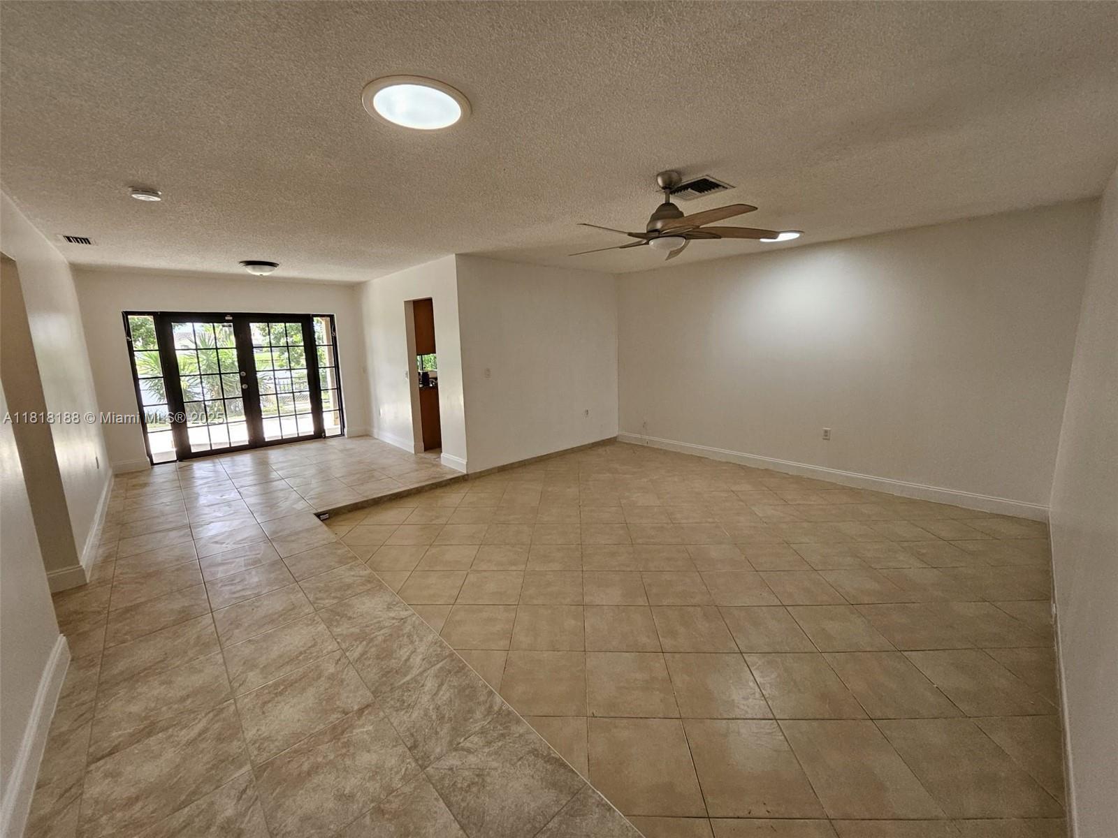 3941 NW 115th Ter, Sunrise FL 33323 photo 3