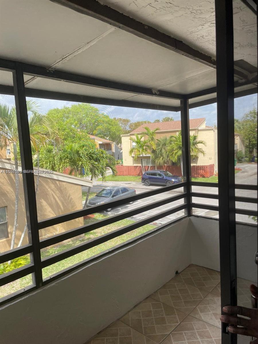 8409 N Missionwood Cir # 30, Miramar FL 33025 photo 3