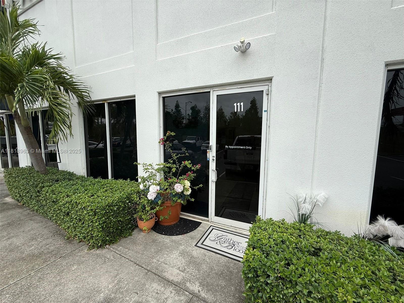 7640 NW 25th St # 111, Miami FL 33122 photo 4