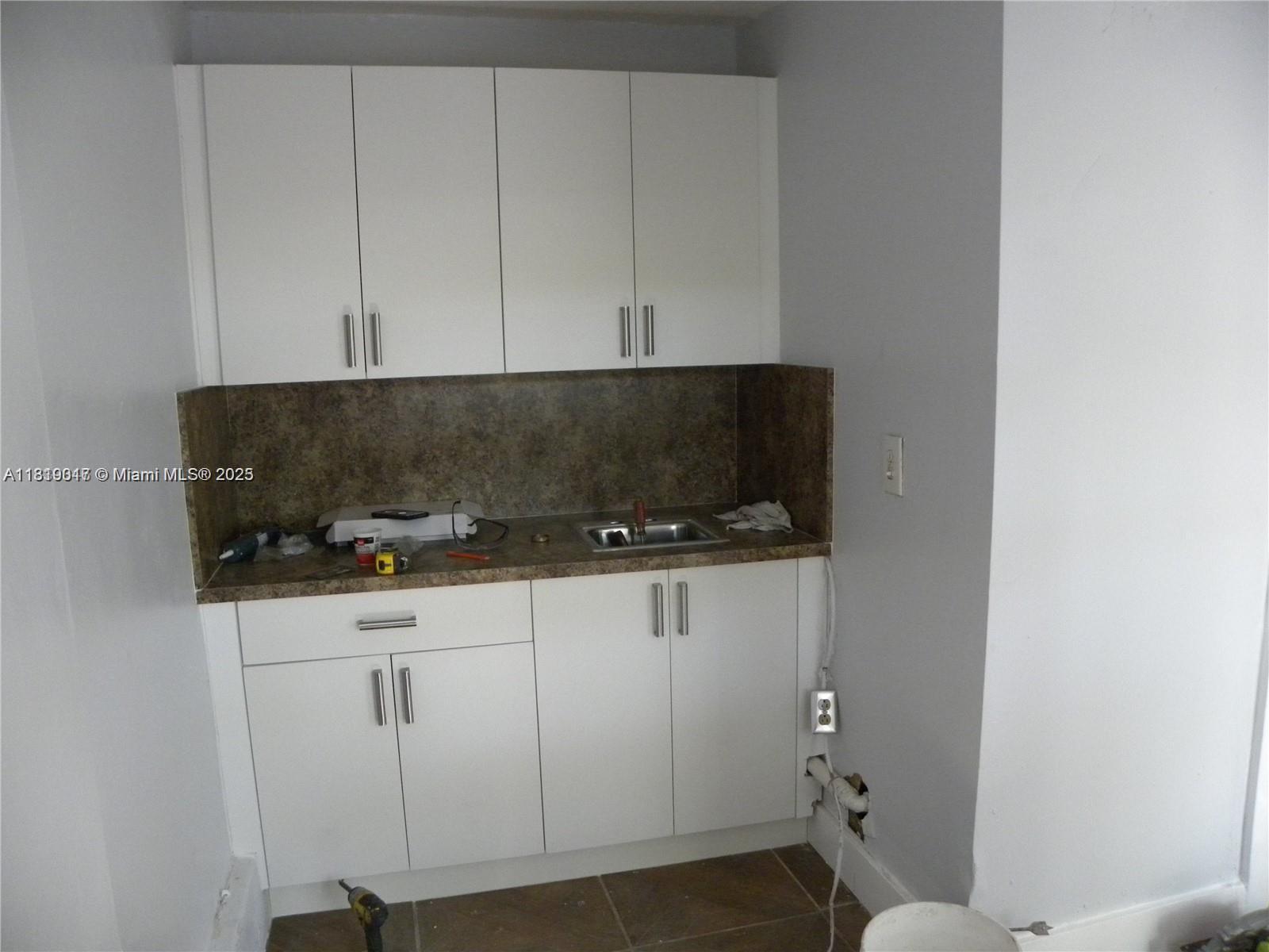 214 NW 49th Ave rear, Miami FL 33126 photo 4