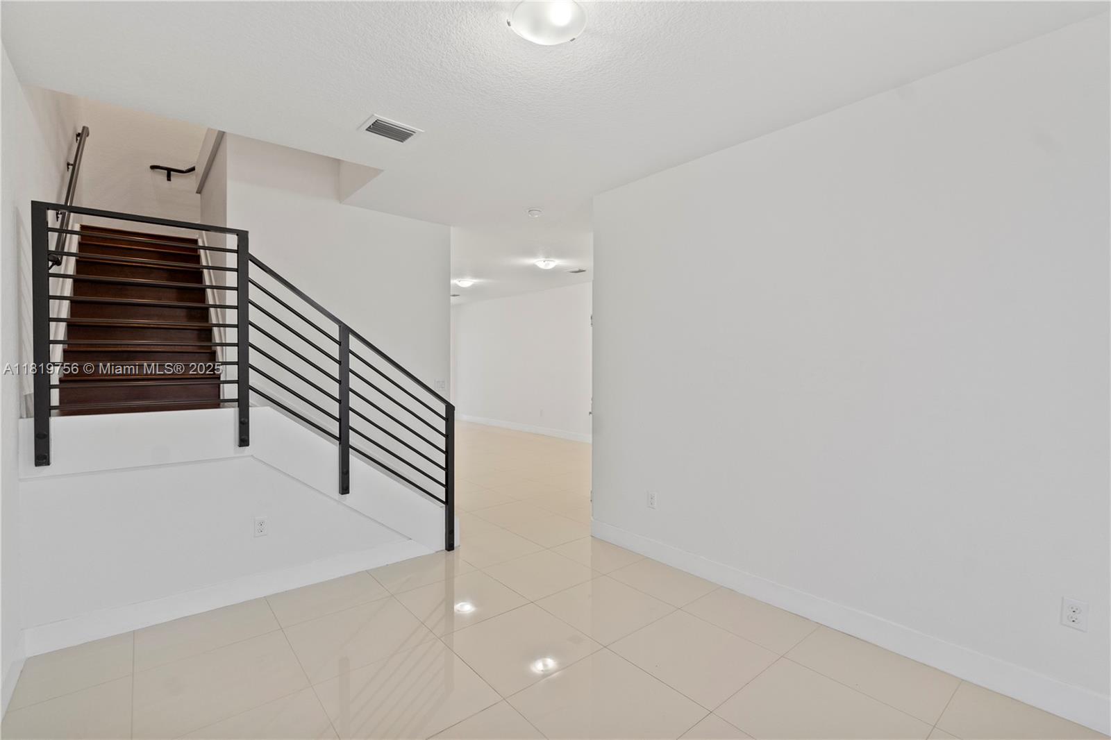 535 SW 91st Pl, Miami FL 33174 photo 5