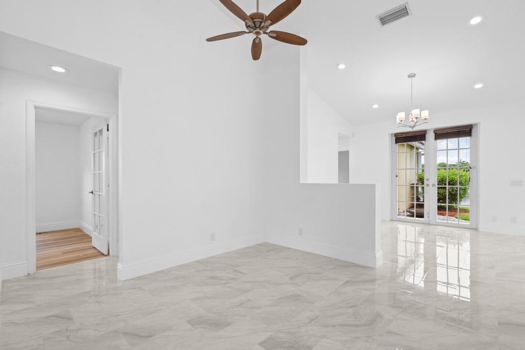 916 Savannah Falls Drive, Weston FL 33327 photo 5