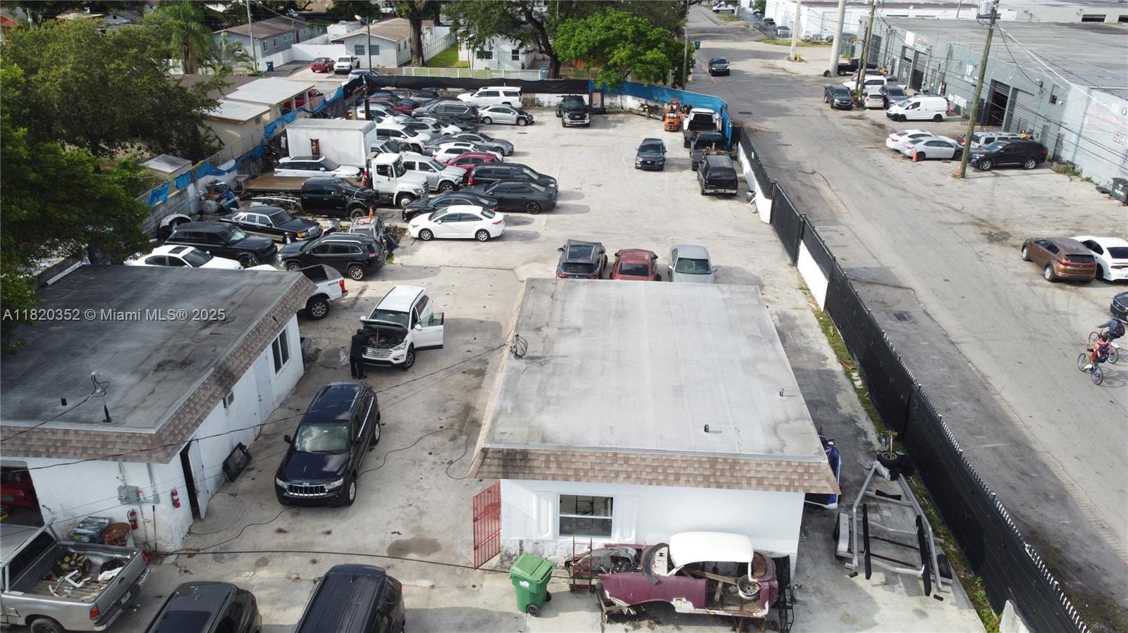3398 NW 53rd St, Miami FL 33142 photo 2