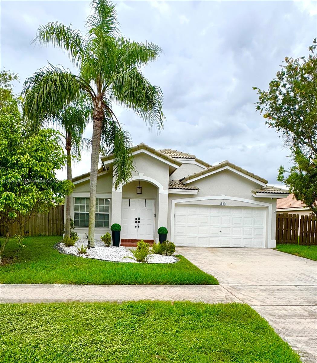 142 SW 204th Ave, Pembroke Pines FL 33029