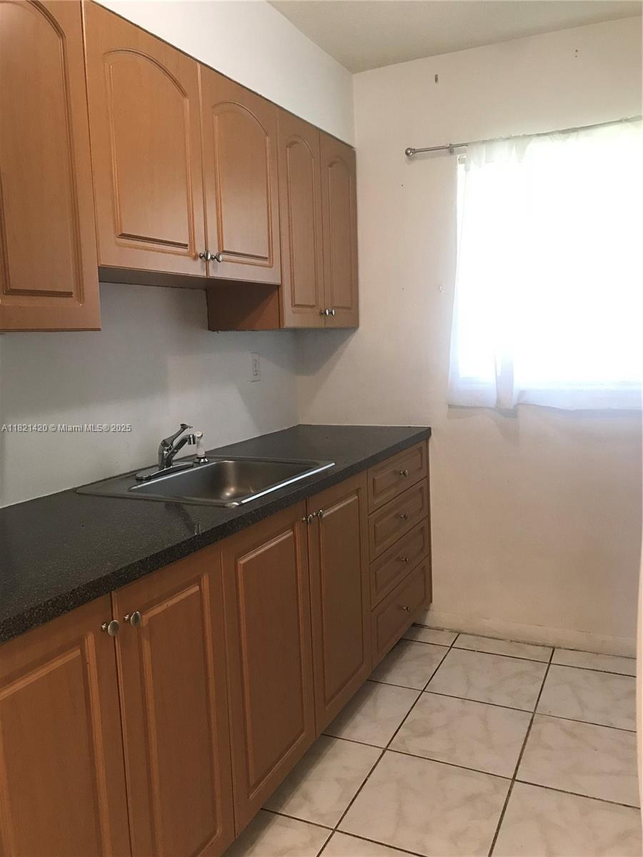2450 NE 188 street # 2452, Miami FL 33180 photo 2