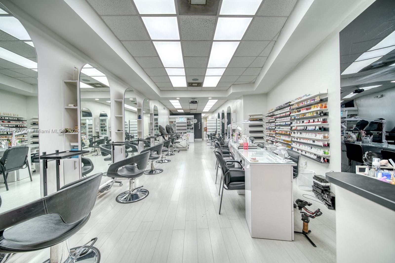 Full Service Beauty Salon On 8th Street, Miami FL 33184