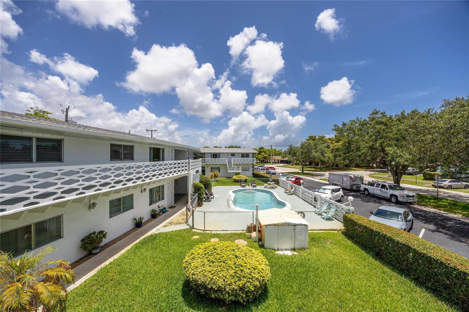 3847 S Circle Drive # 11, Hollywood FL 33021