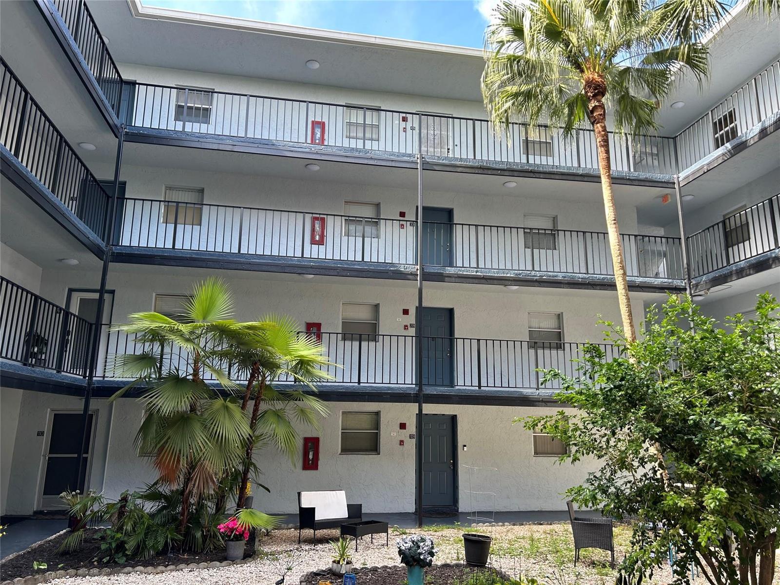 2800 Somerset Drive # 109J, Lauderdale Lakes FL 33311 photo 3