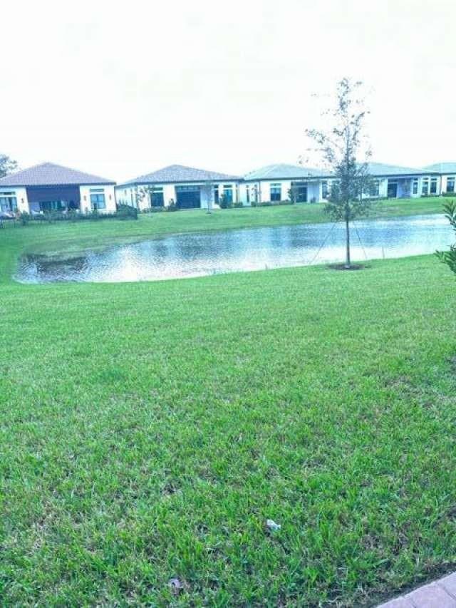 7813 Deer Lake Court, Parkland FL 33067 photo 5
