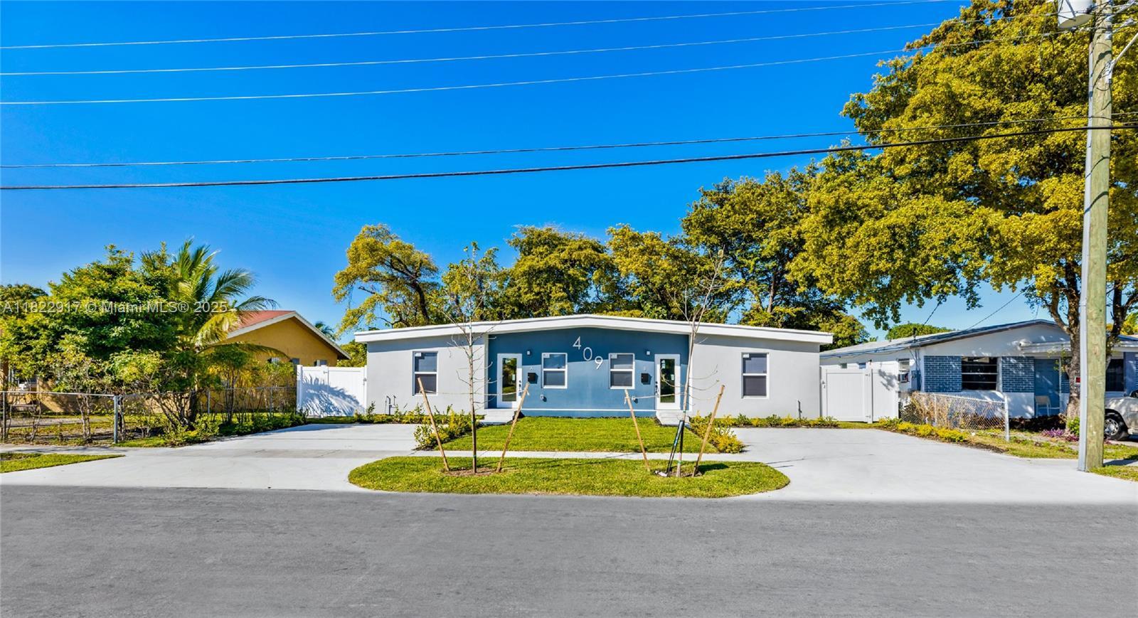 409 NW 4th Ave, Hallandale Beach FL 33009