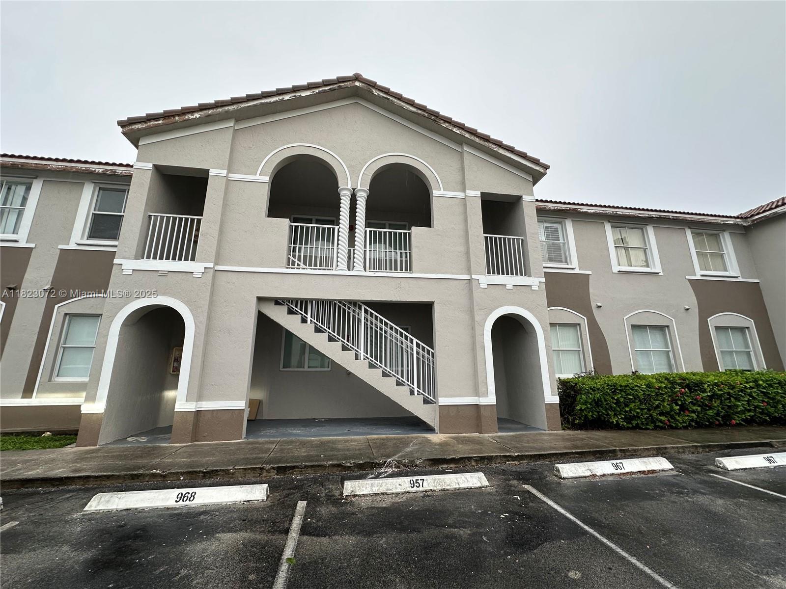 1661 SE 29th Ct # 206, Homestead FL 33035