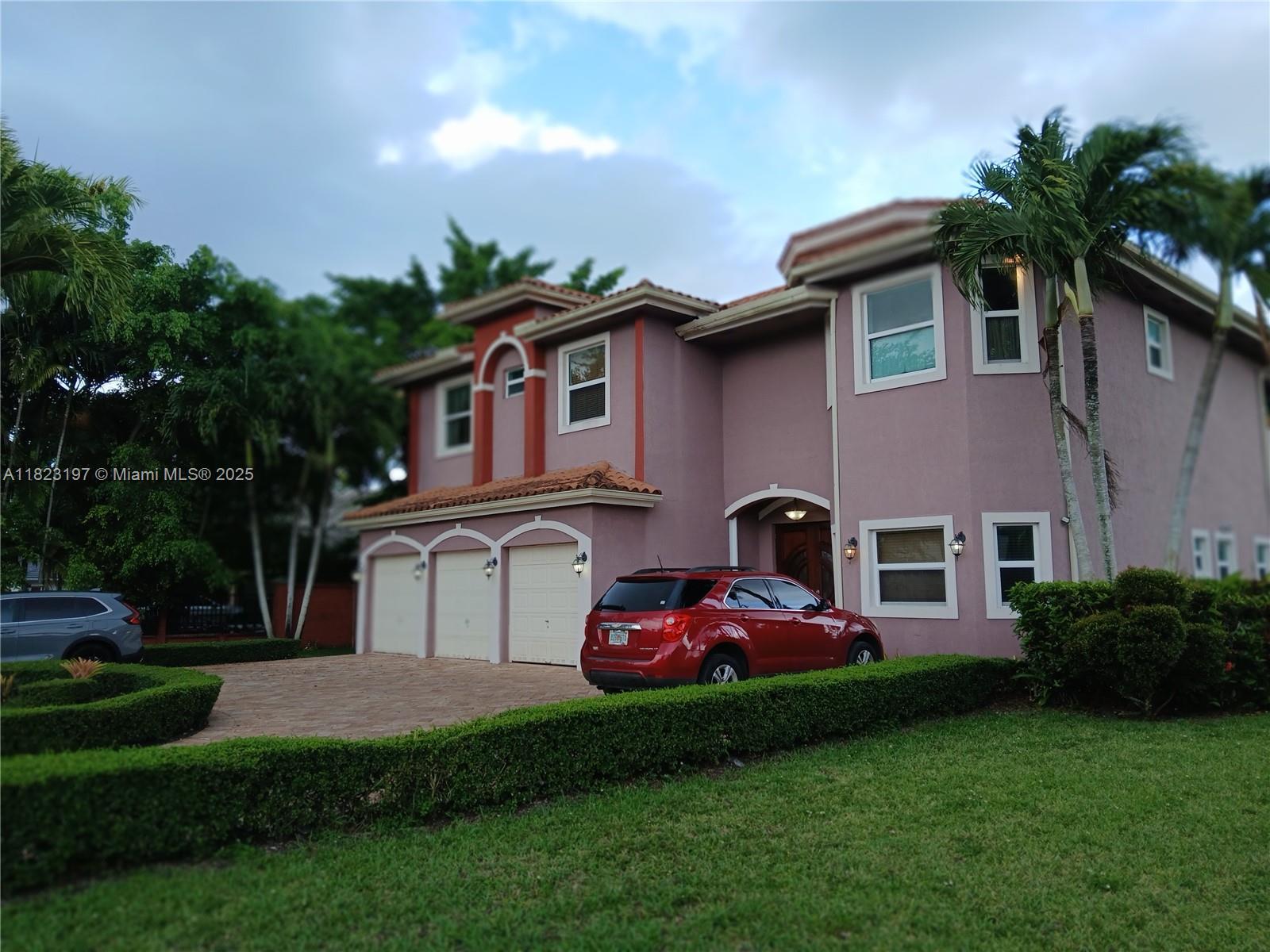 13190 NW 6th St, Miami FL 33182 photo 2