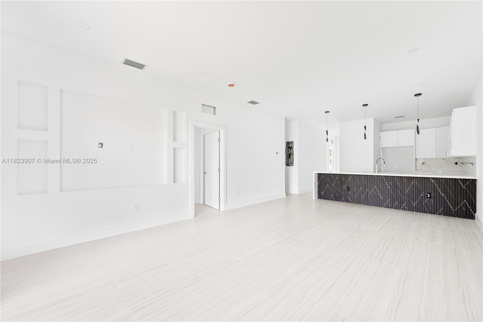 10741 SW 217 ST, Miami FL 33170 photo 5