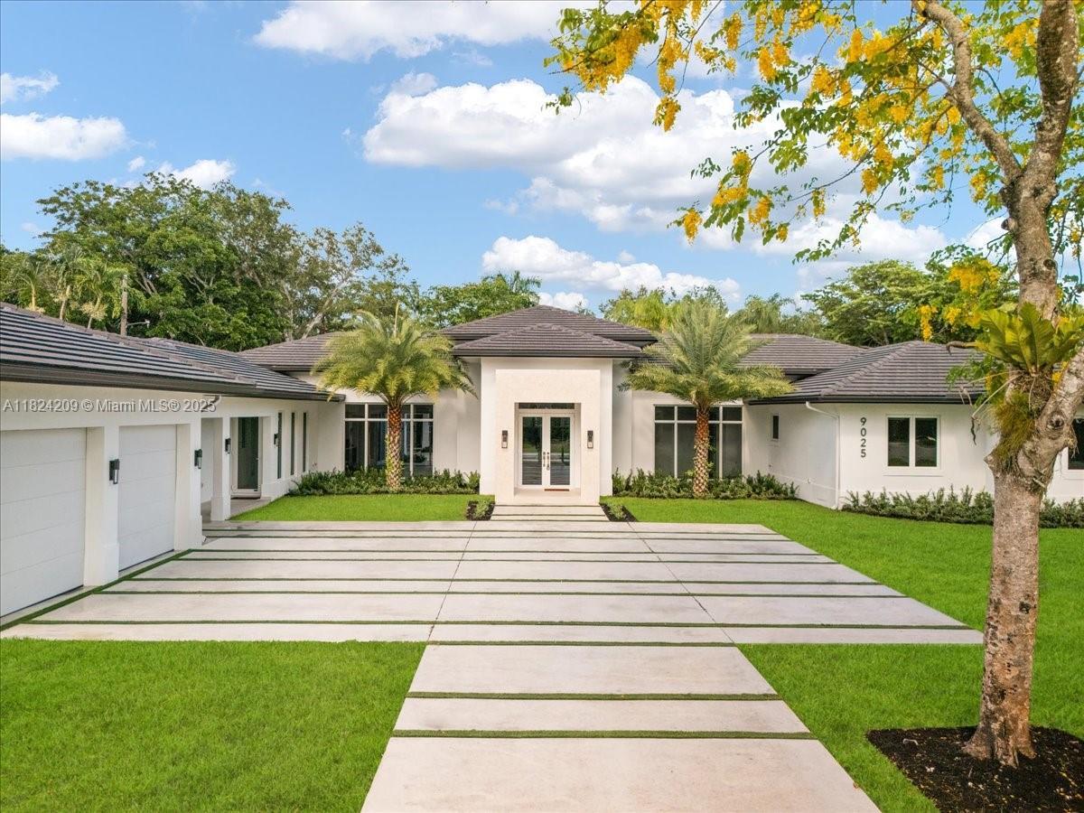 9025 SW 114th St, Miami FL 33176 photo 2