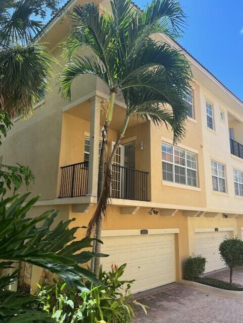 11750 Valencia Gardens Avenue, Palm Beach Gardens FL 33410 photo 2