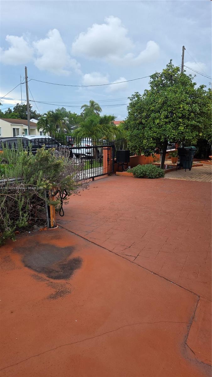 2327 SW 1st St, Miami FL 33135 photo 3