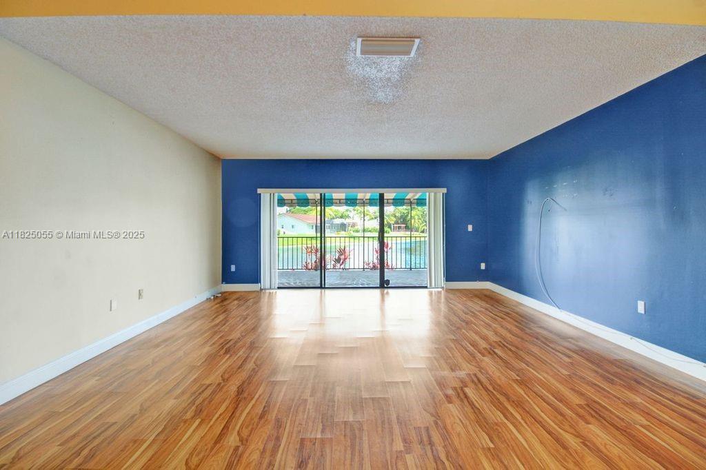 14716 Breckness Pl, Miami Lakes FL 33016 photo 4