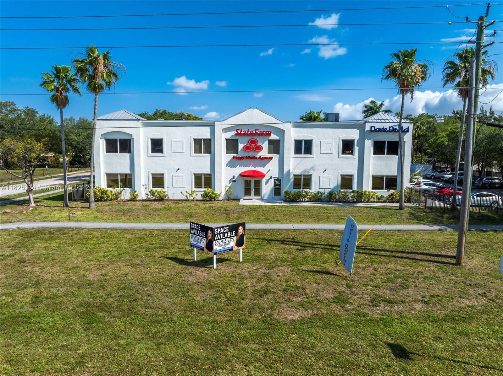 5397 Orange Dr # 103, Davie FL 33314 photo 4