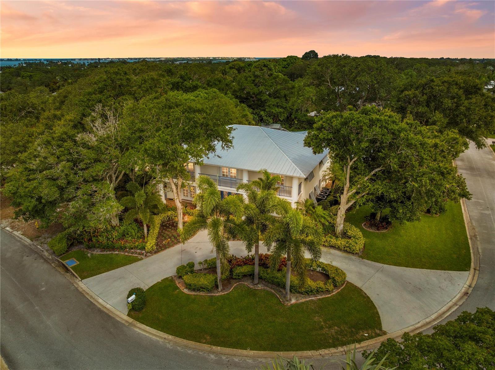 33 Rio Vista Drive, Stuart FL 34996 photo 3