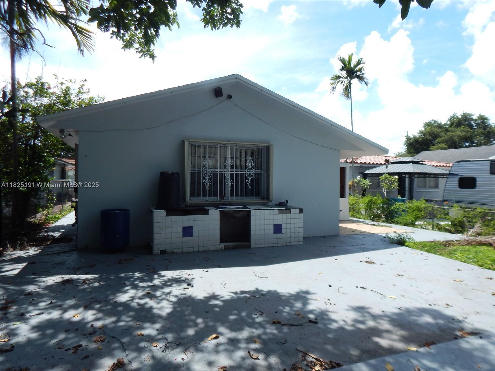 347 NW 57th Ct, Miami FL 33126 photo 3