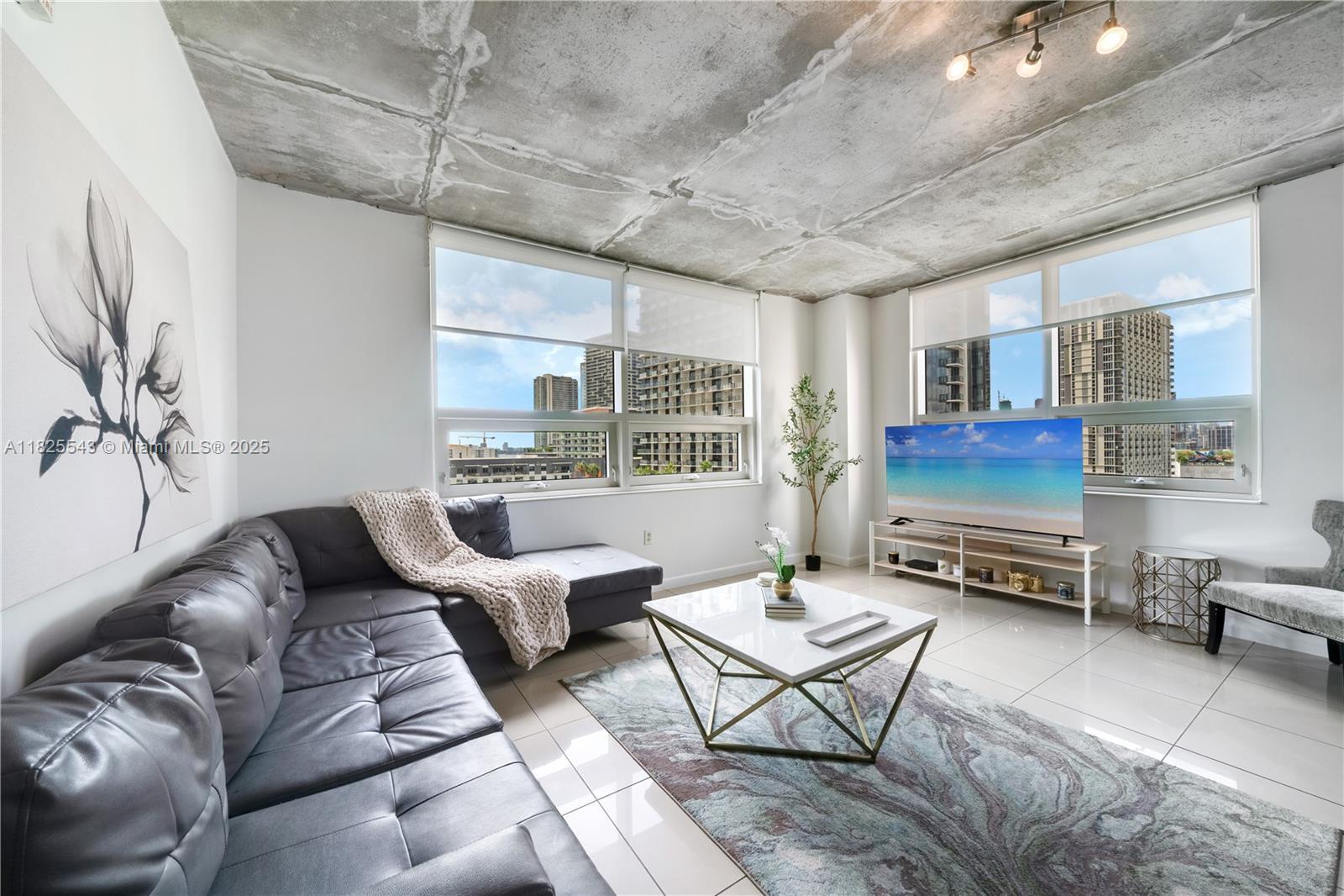 3250 NE 1st Ave # 1016, Miami FL 33137 photo 4
