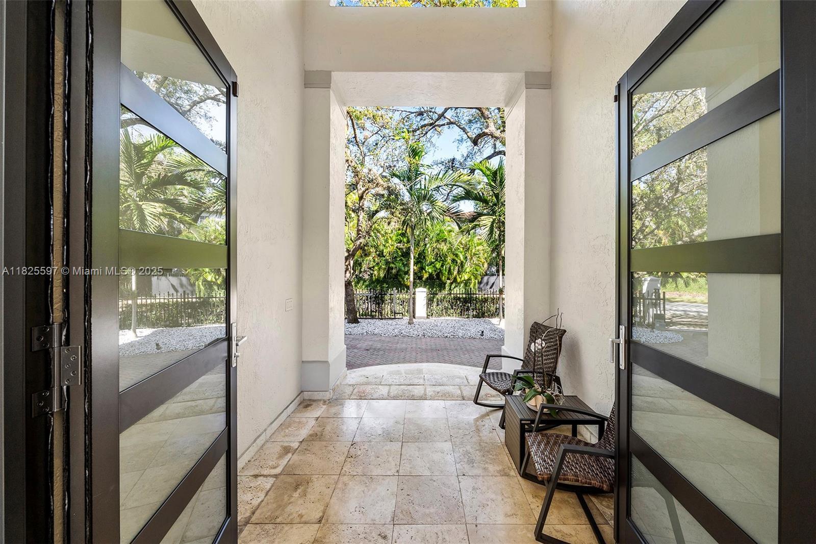 150 W Sunrise Ave, Coral Gables FL 33133 photo 4