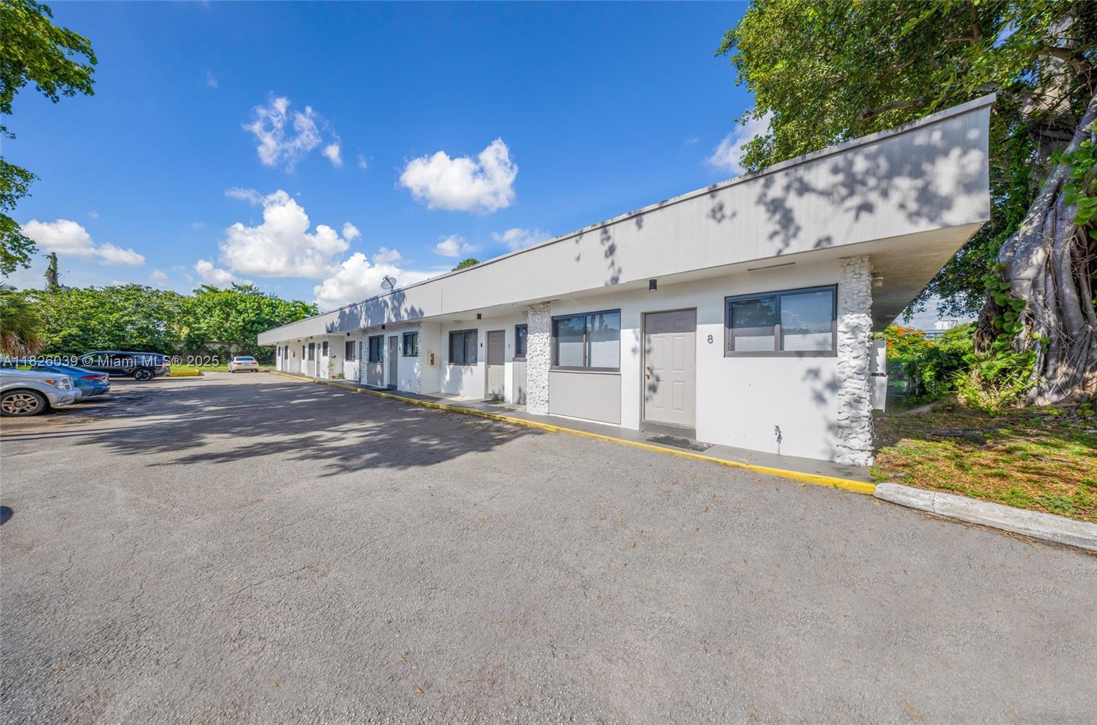 2237 Taylor St, Hollywood FL 33020 photo 5