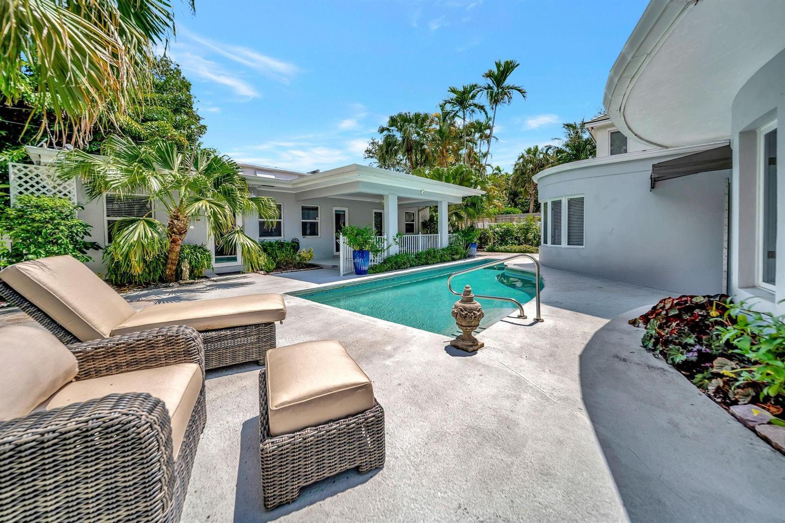 1109 SE 11th Court, Fort Lauderdale FL 33316