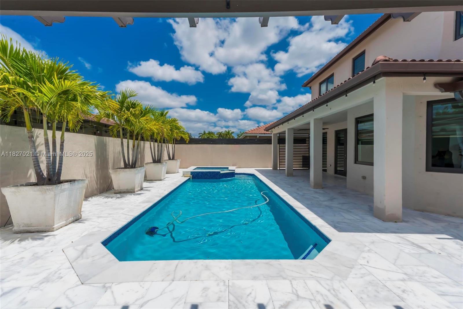 14995 SW 12th Ln, Miami FL 33194 photo 4
