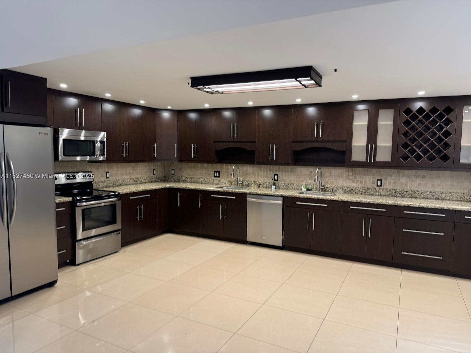 20401 NE 30th Ave # 8, Aventura FL 33180