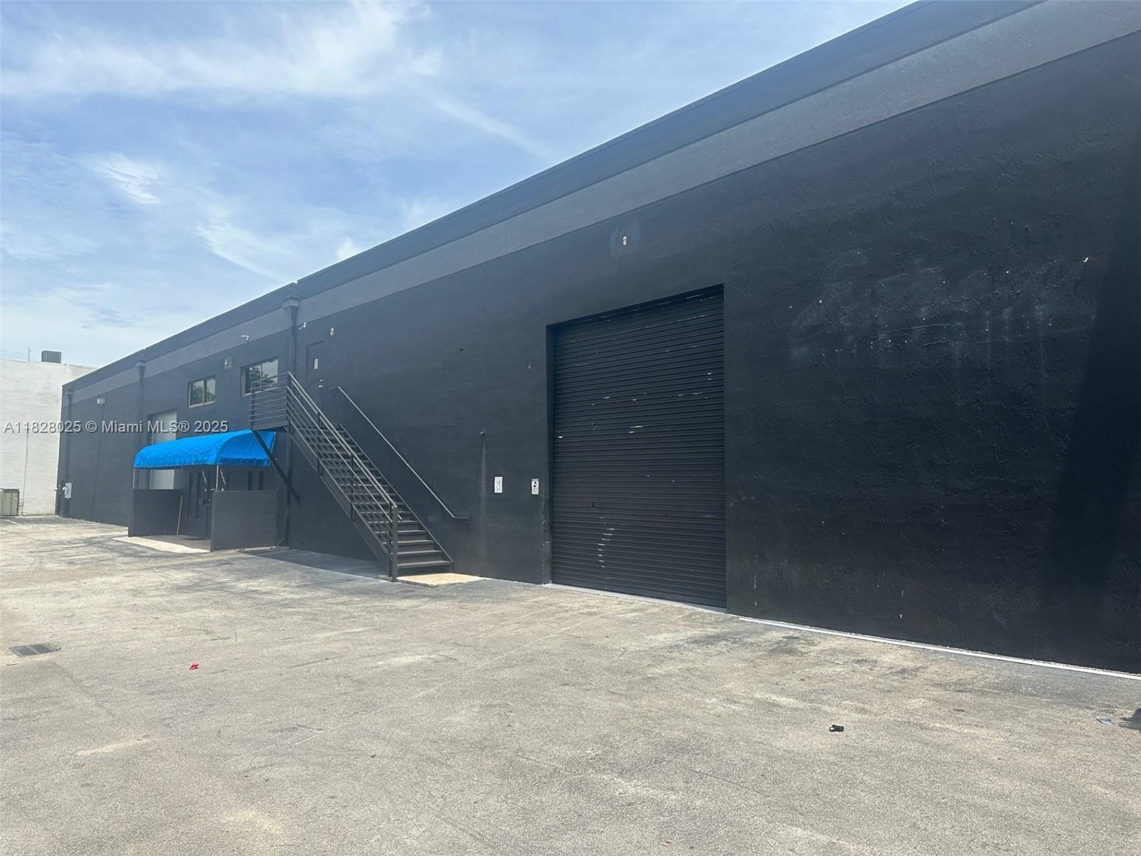 10431 NW 26th St, Doral FL 33172