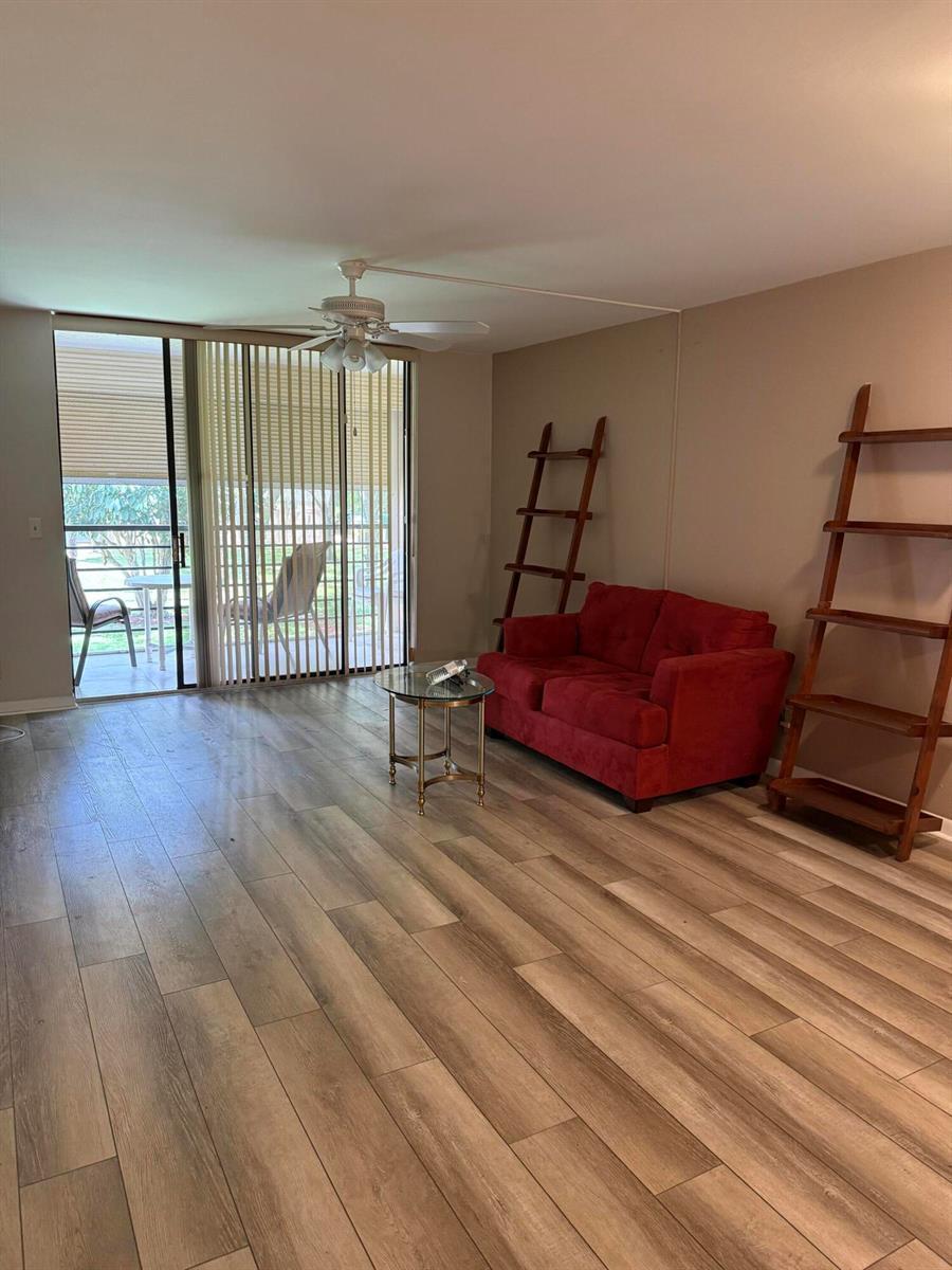 4760 Lucerne Lakes Boulevard W # 206, Lake Worth FL 33467 photo 5