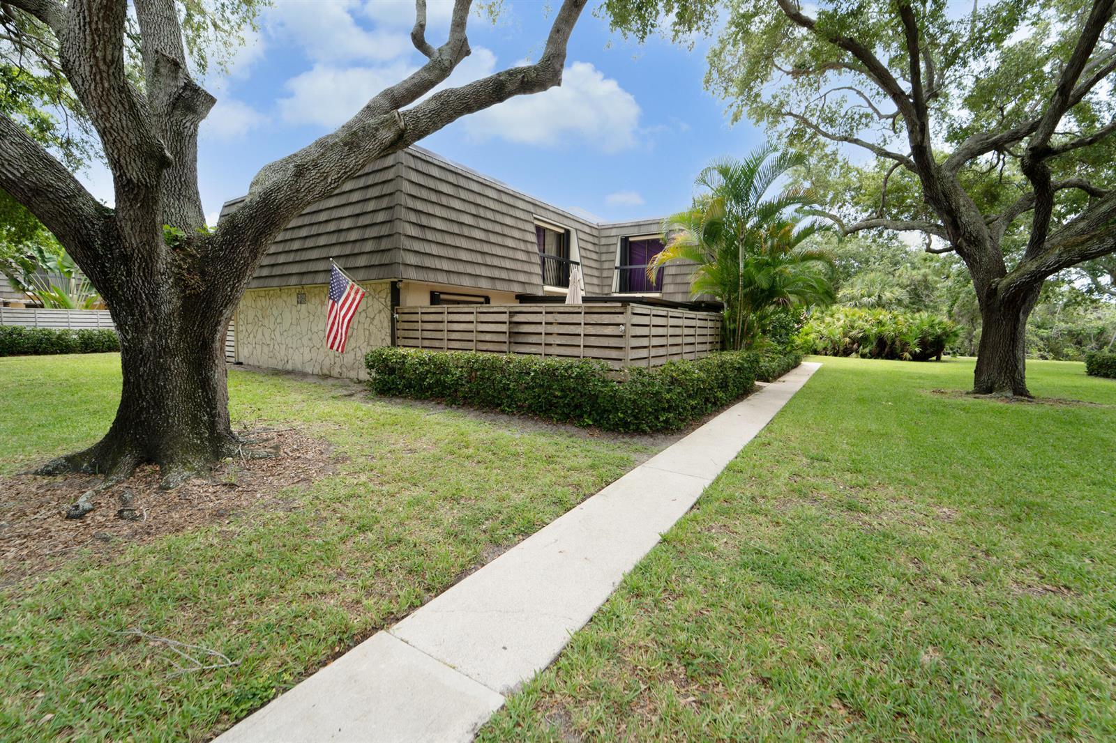 505 5th Terrace, Palm Beach Gardens FL 33418
