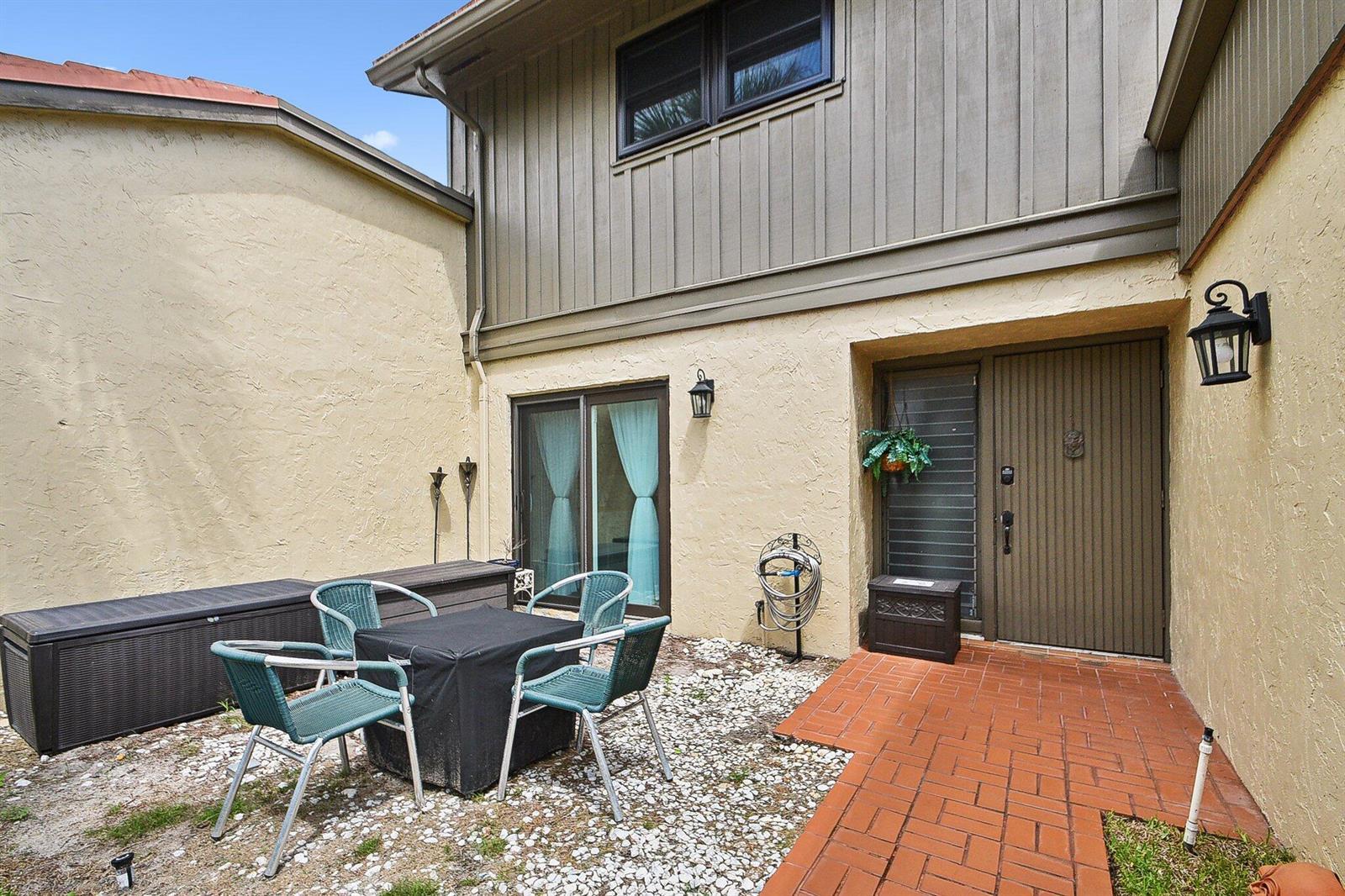 11063 Oakdale Road, Boynton Beach FL 33437 photo 2