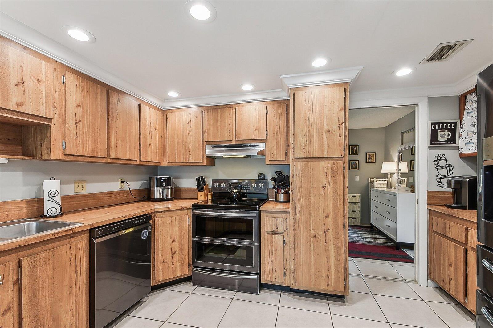 11063 Oakdale Road, Boynton Beach FL 33437 photo 4