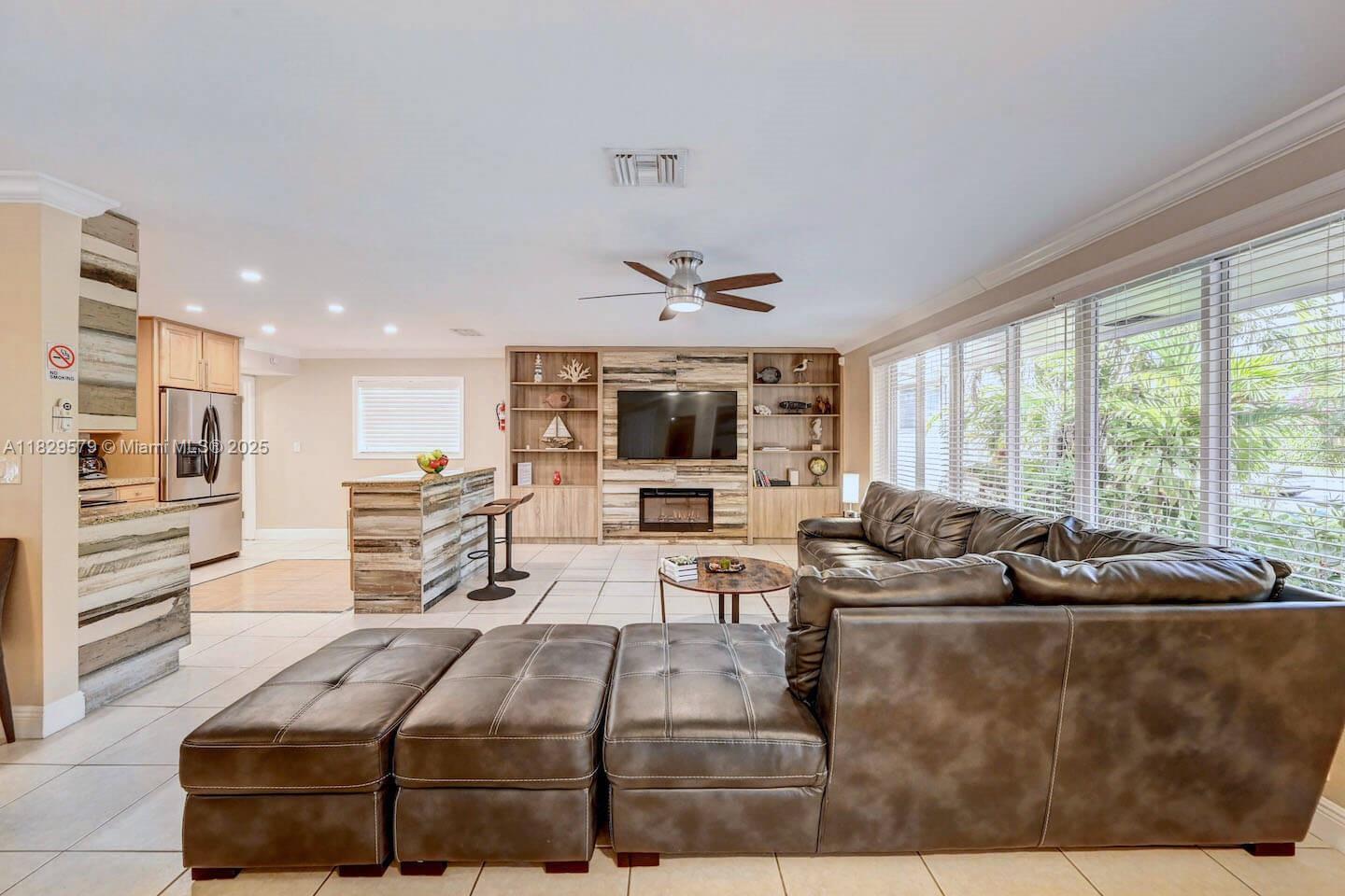 1228 Johnson St, Hollywood FL 33019 photo 3