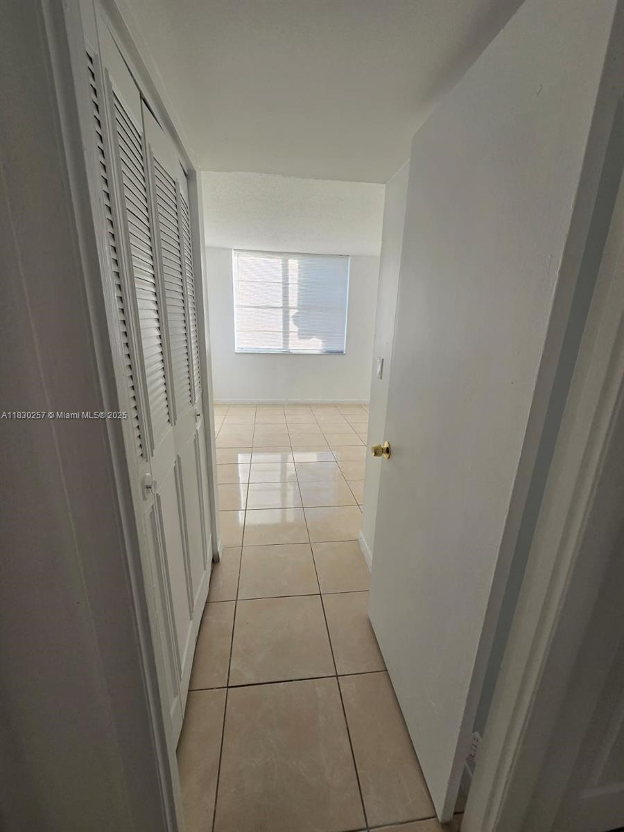 486 NW 165th St Rd # 306, Miami FL 33169 photo 2