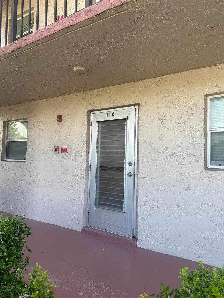 225 Bonnie Boulevard # 116, Palm Springs FL 33461