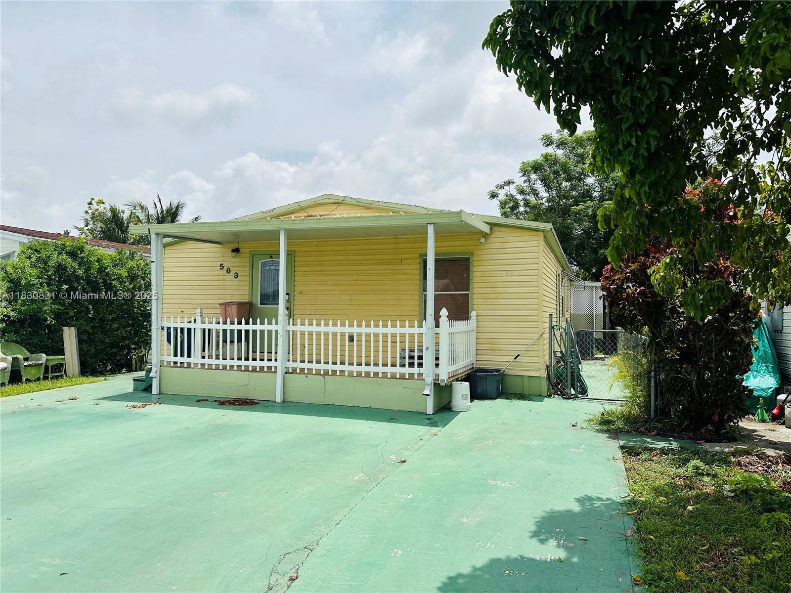 19800 SW 180th #583, Miami FL 33187