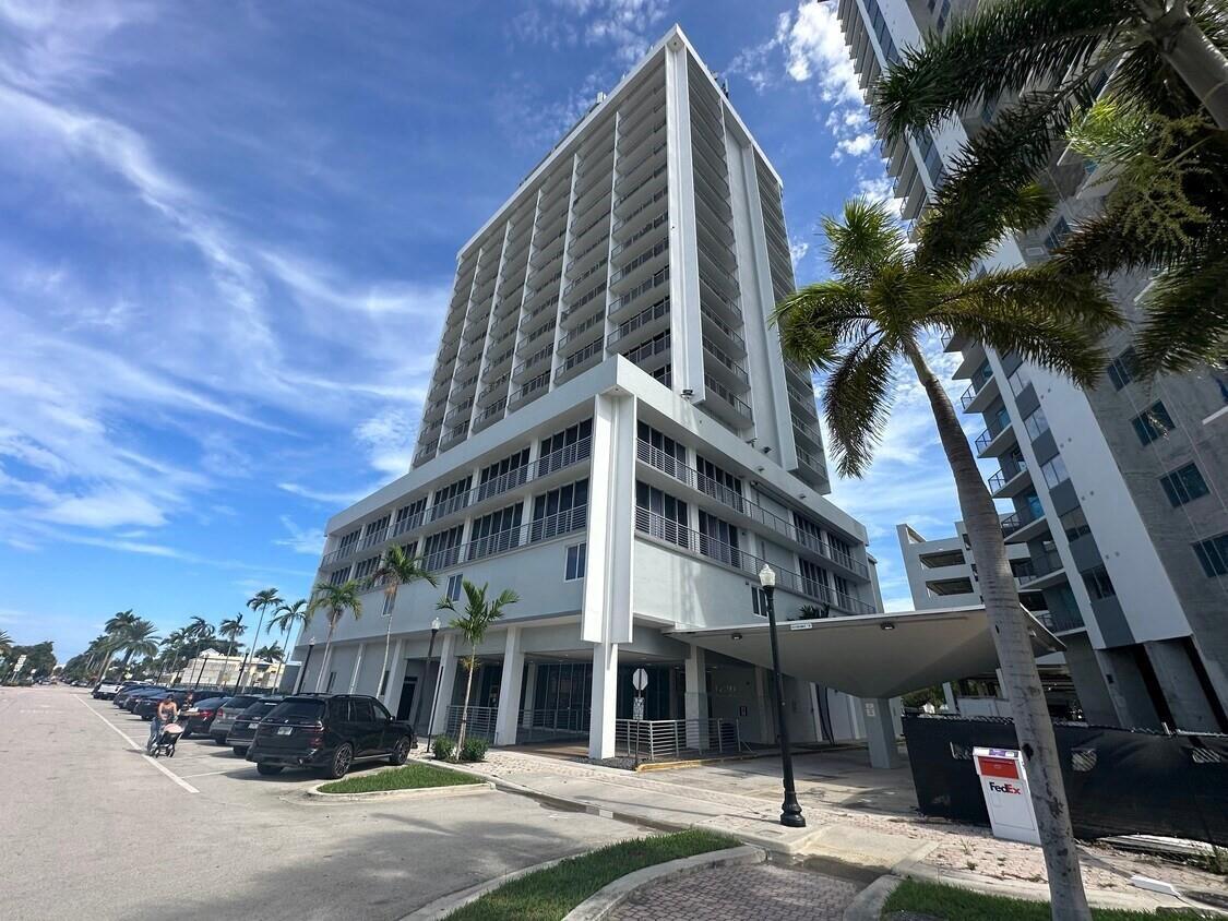 1720 E Harrison Street # A, Hollywood FL 33020 photo 2