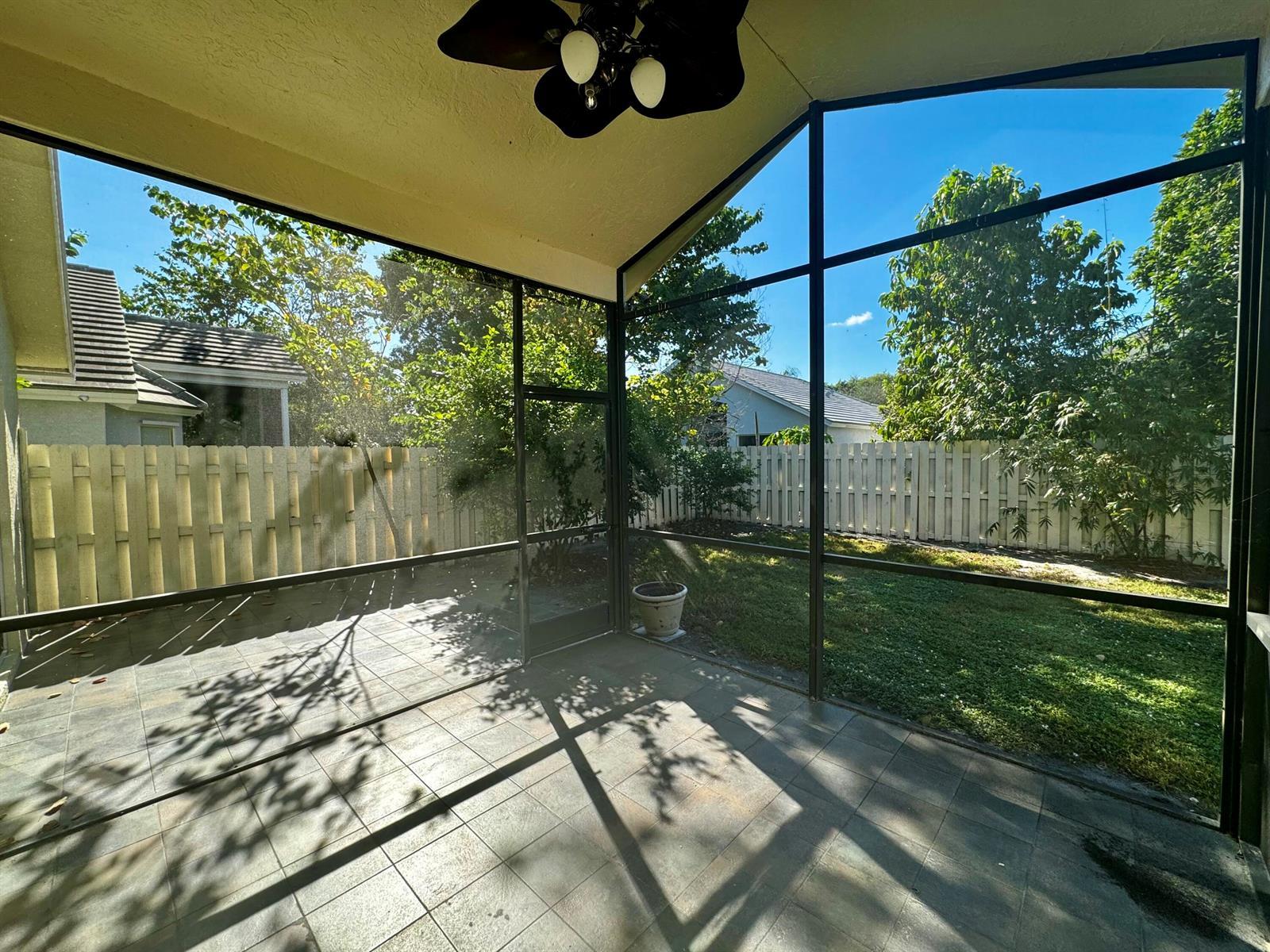 2014 Normandy Circle, West Palm Beach FL 33409 photo 5