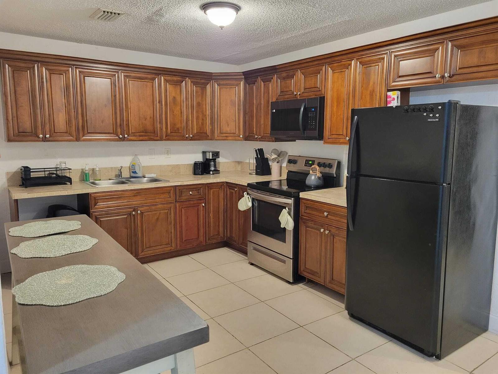 2759 NW 58th Terrace, Lauderhill FL 33313 photo 2