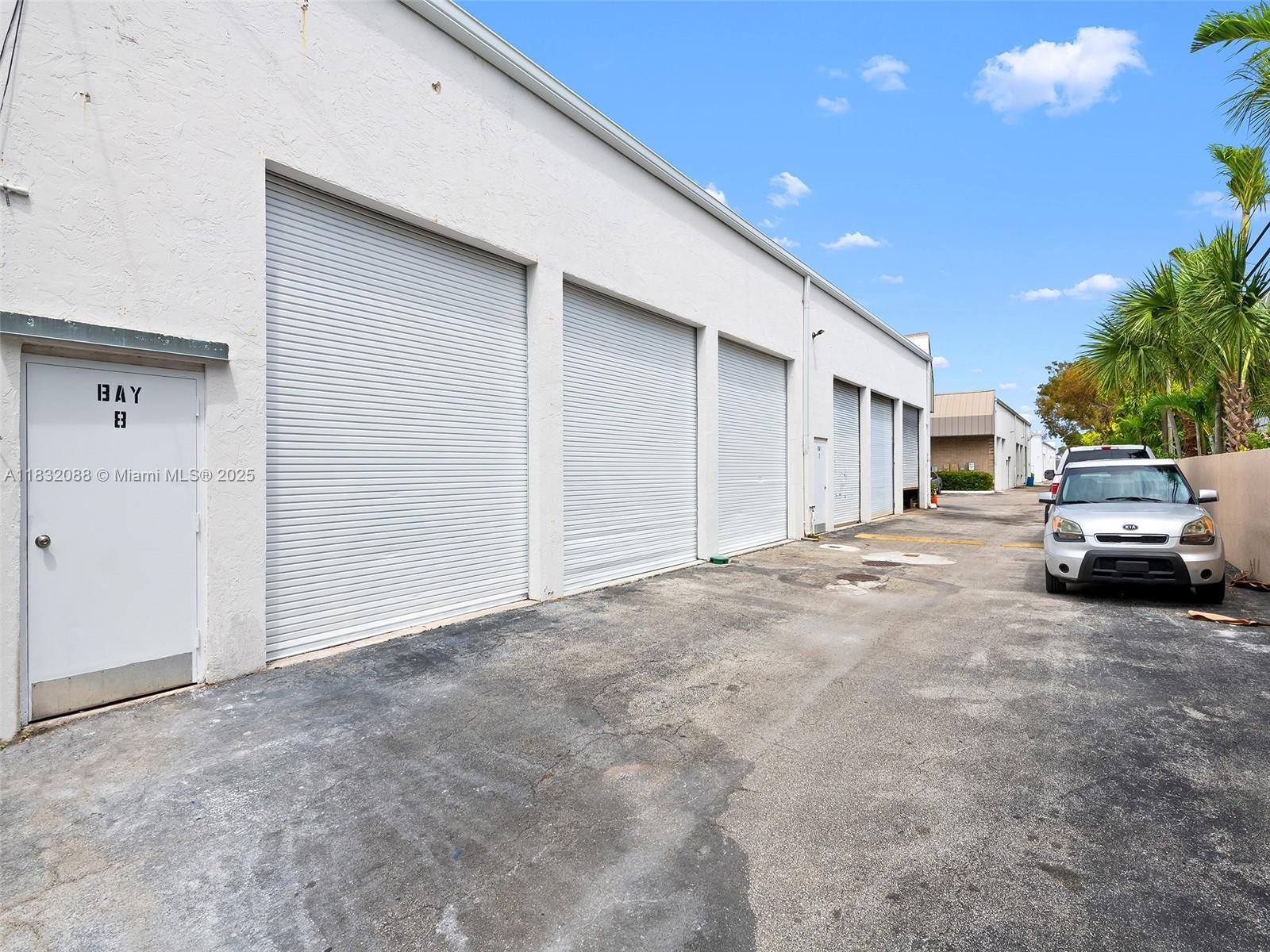 1100 W Oakland Park Blvd # 8, Wilton Manors FL 33311 photo 3