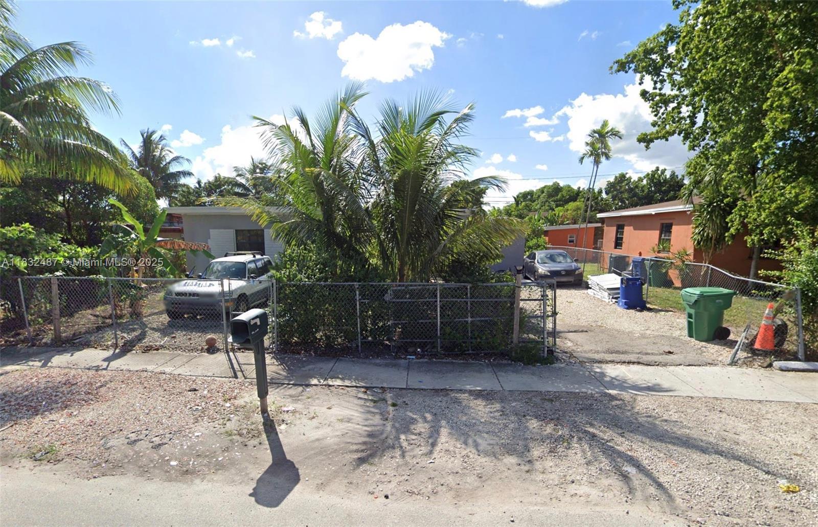 334 NW 108th Ter, Miami FL 33168