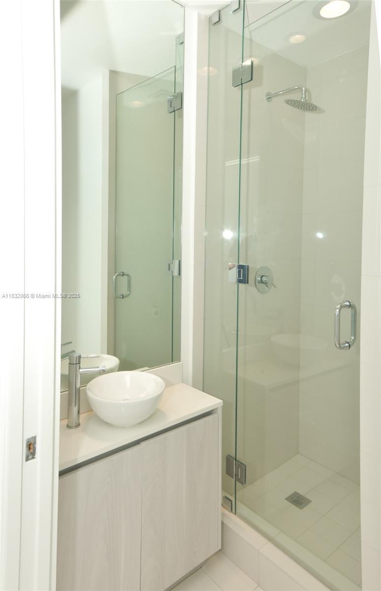 480 NE 31st St # 3205, Miami FL 33137 photo 5