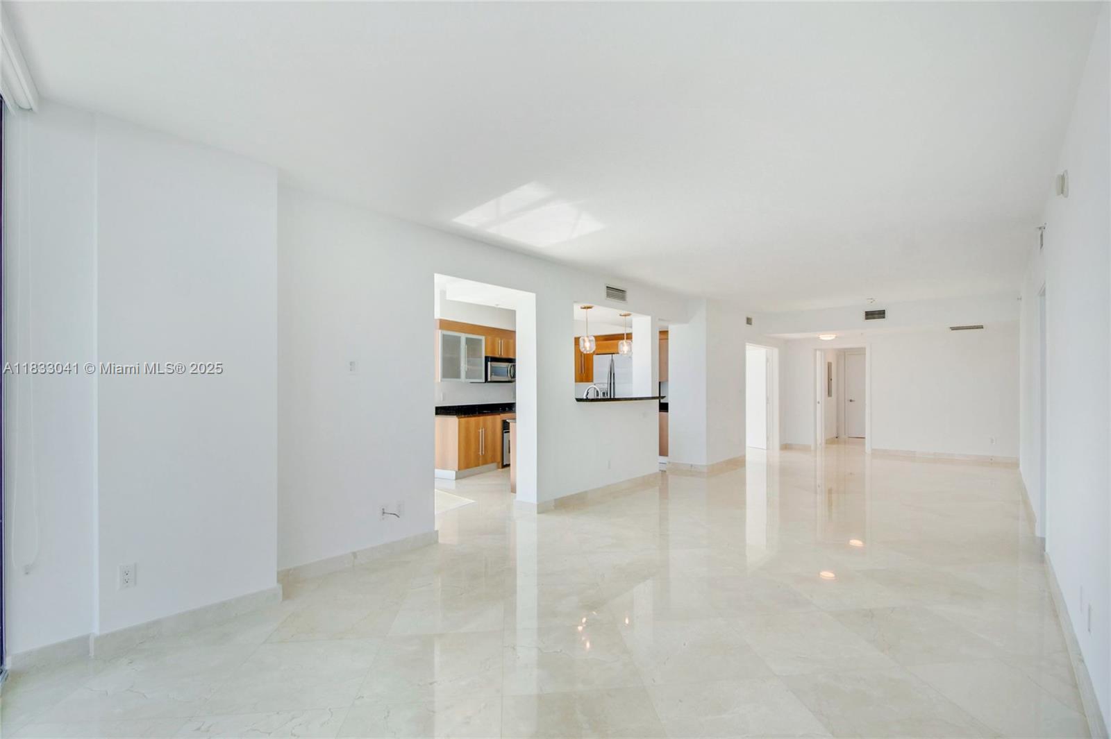335 S Biscayne Blvd # 3309, Miami FL 33131 photo 4