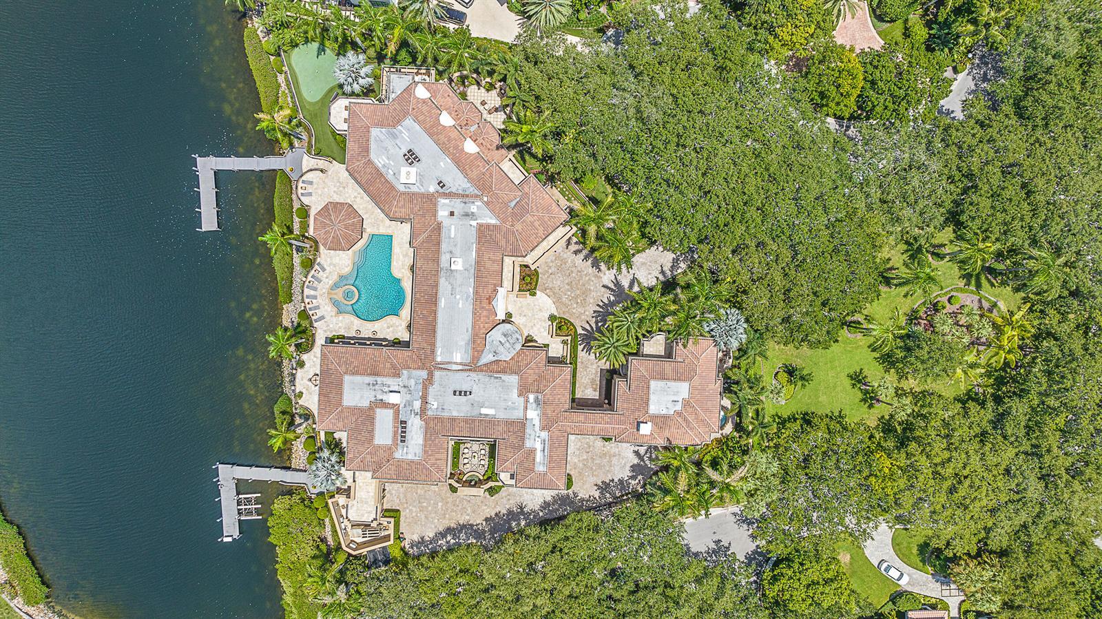 209 Commodore Drive, Jupiter FL 33477 photo 5