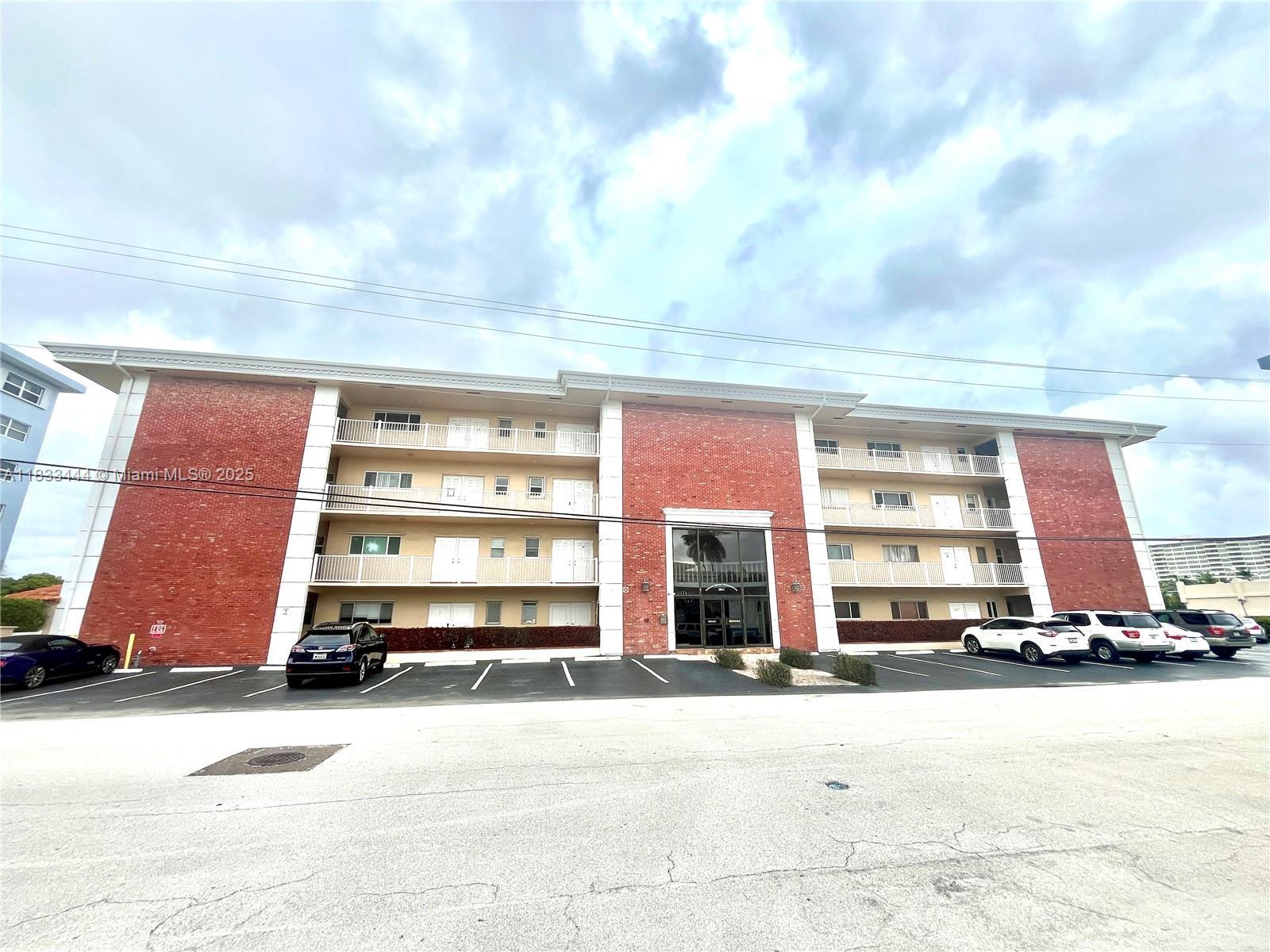 2841 NE 33rd Ct # 104, Fort Lauderdale FL 33306 photo 2