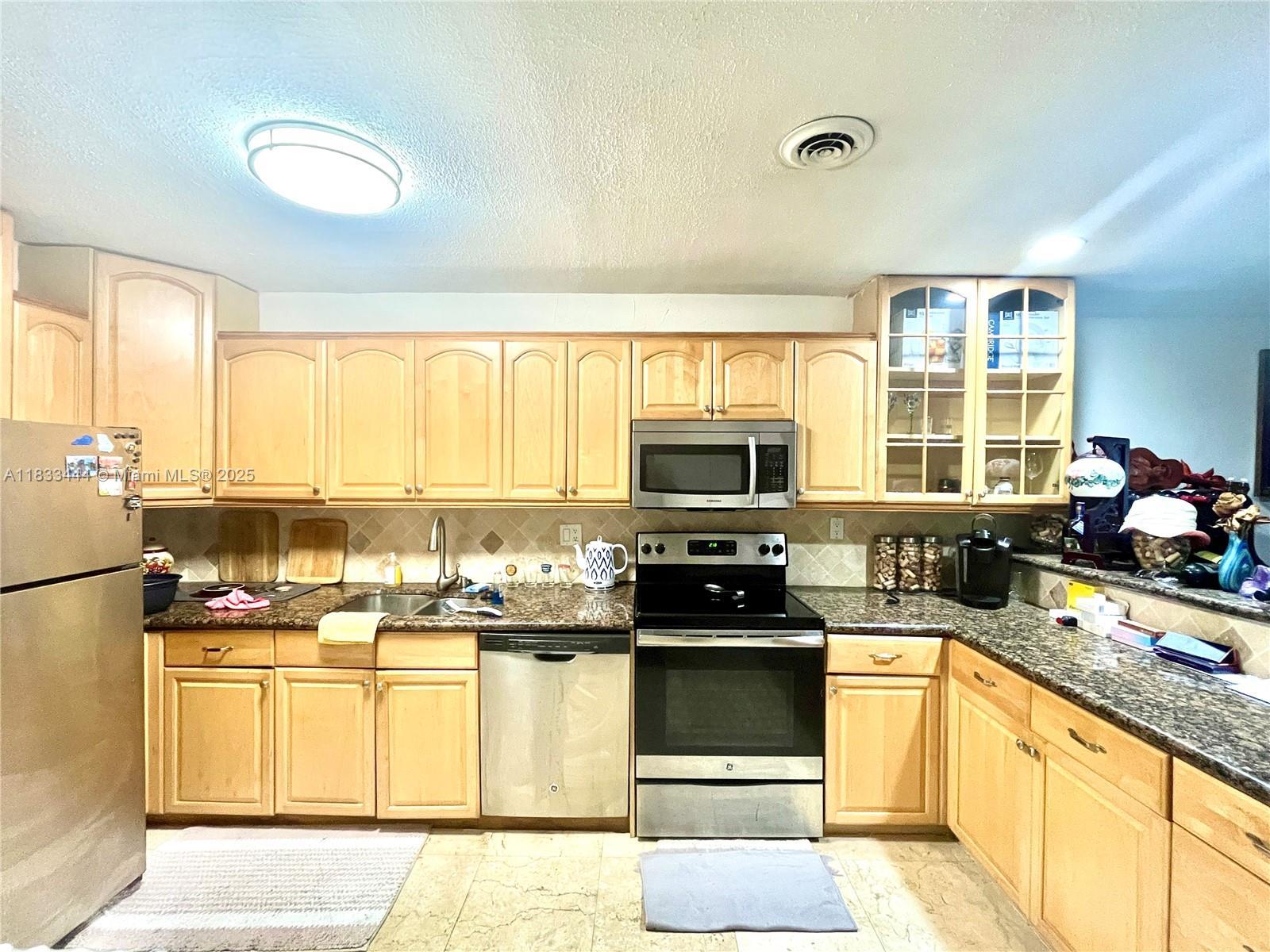 2841 NE 33rd Ct # 104, Fort Lauderdale FL 33306 photo 5